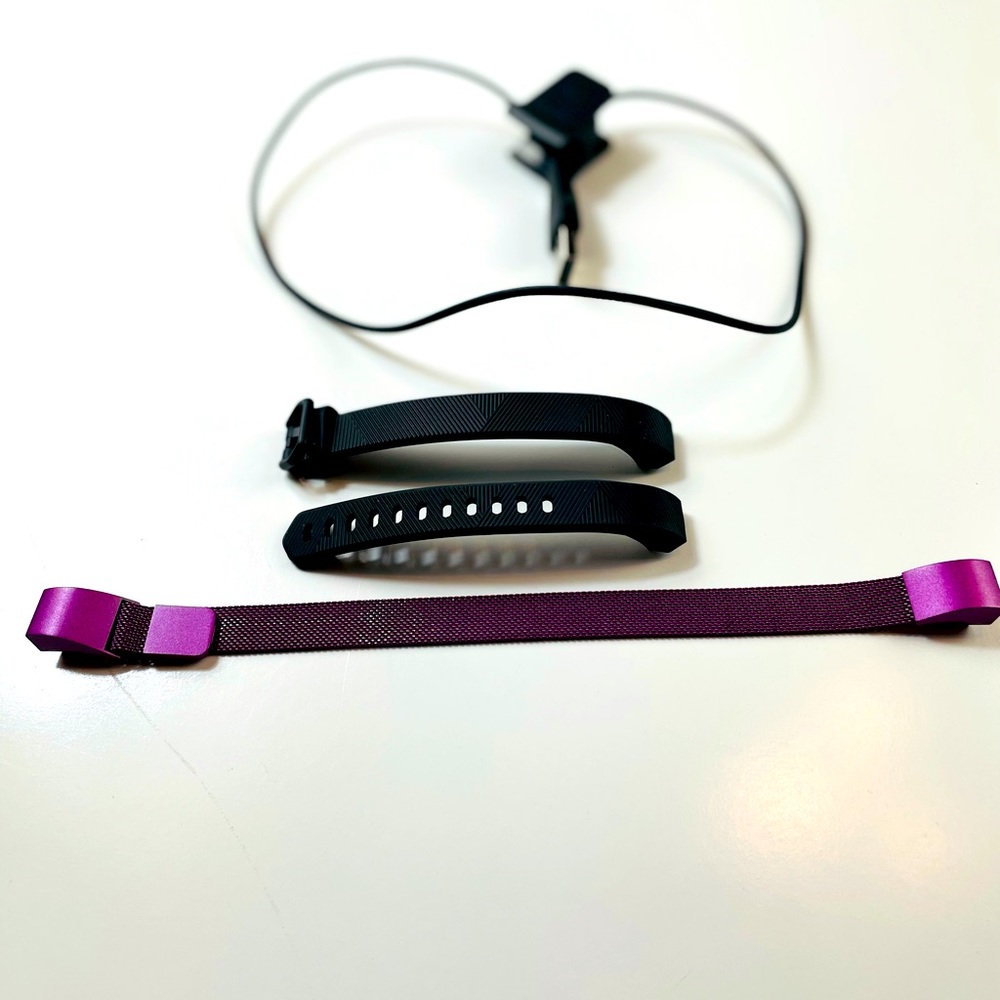 Two Alta HR Fitbit Replacement Bands and Charger - Picture 3 of 3